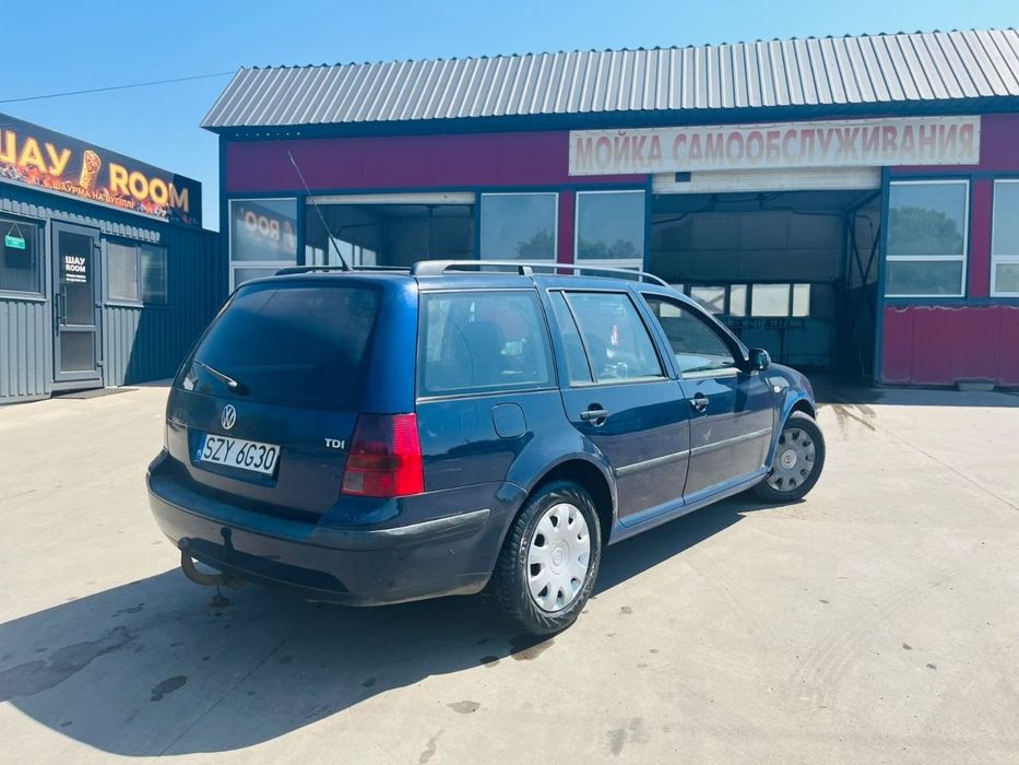 Volkswagen Golf, 2001