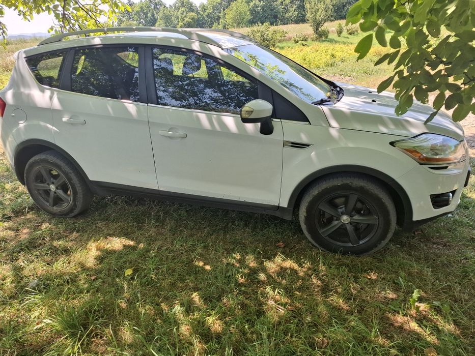 Ford Kuga, 2010