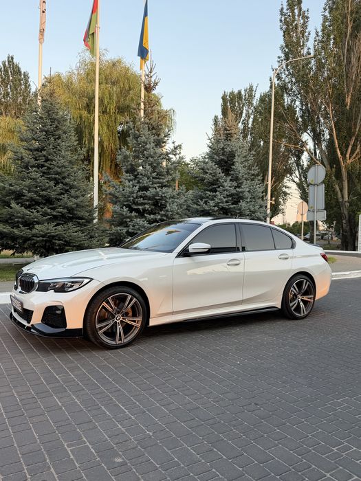 BMW 3 Series, 2020