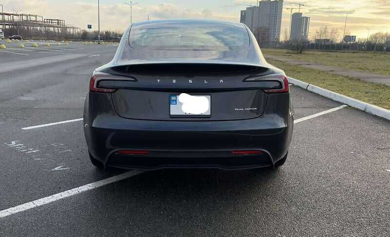 Tesla Model 3, 2024