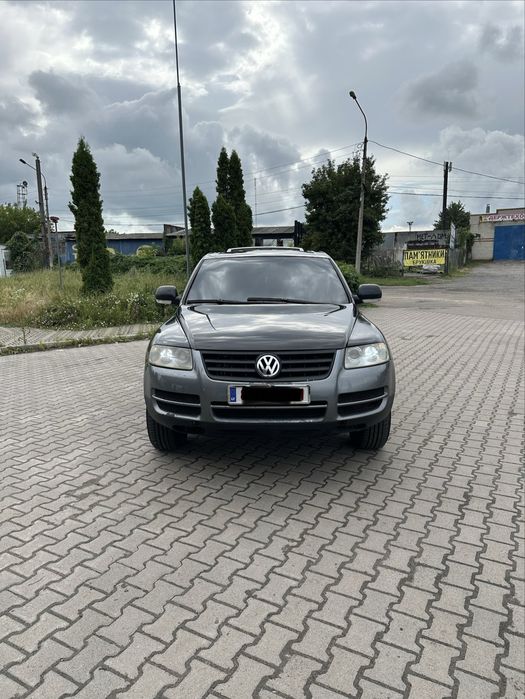 Volkswagen Touareg, 2004