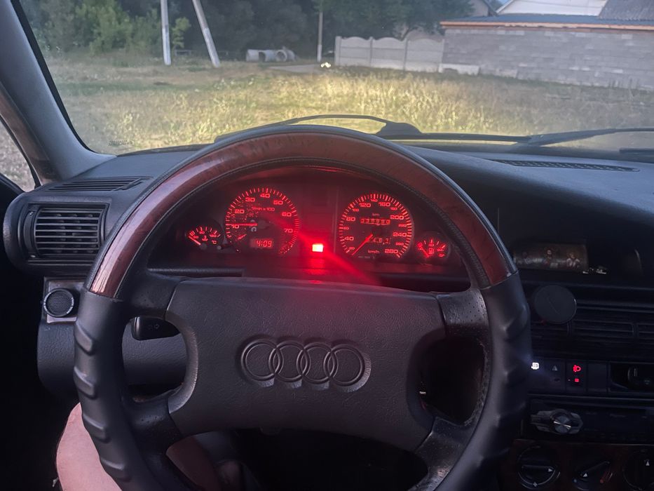 Audi 100, 1992