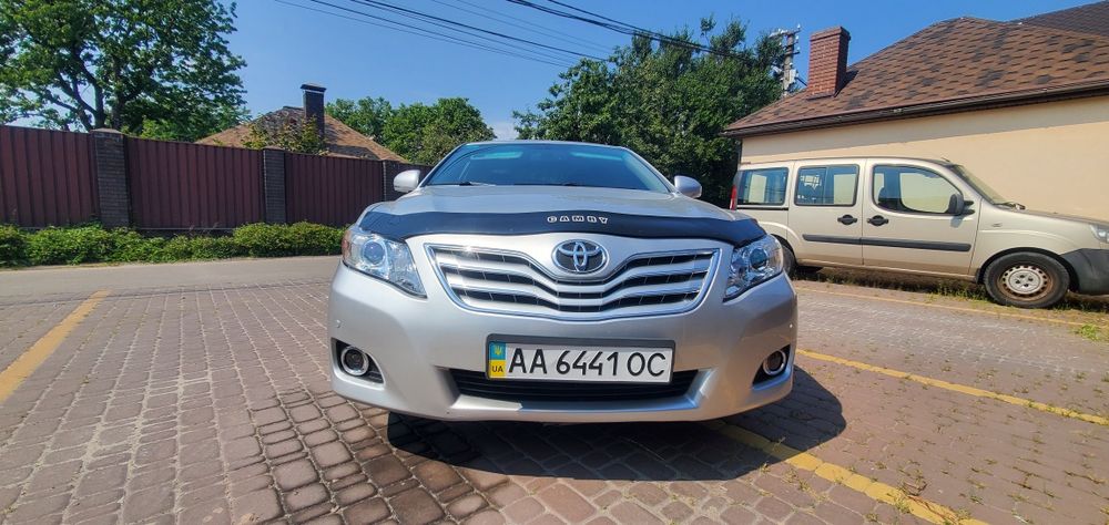 Toyota Camry, 2011