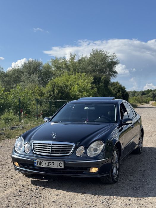 Mercedes-Benz 320, 2004