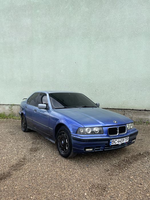 BMW 3 Series, 1993