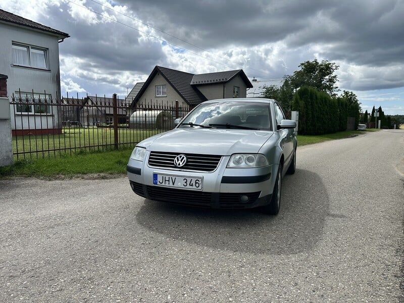 Volkswagen Passat Sedan, 2003