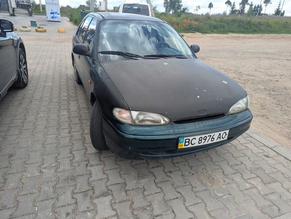 Hyundai Accent, 1996
