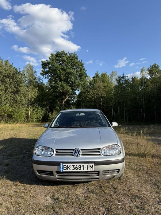 Volkswagen Golf, 2001