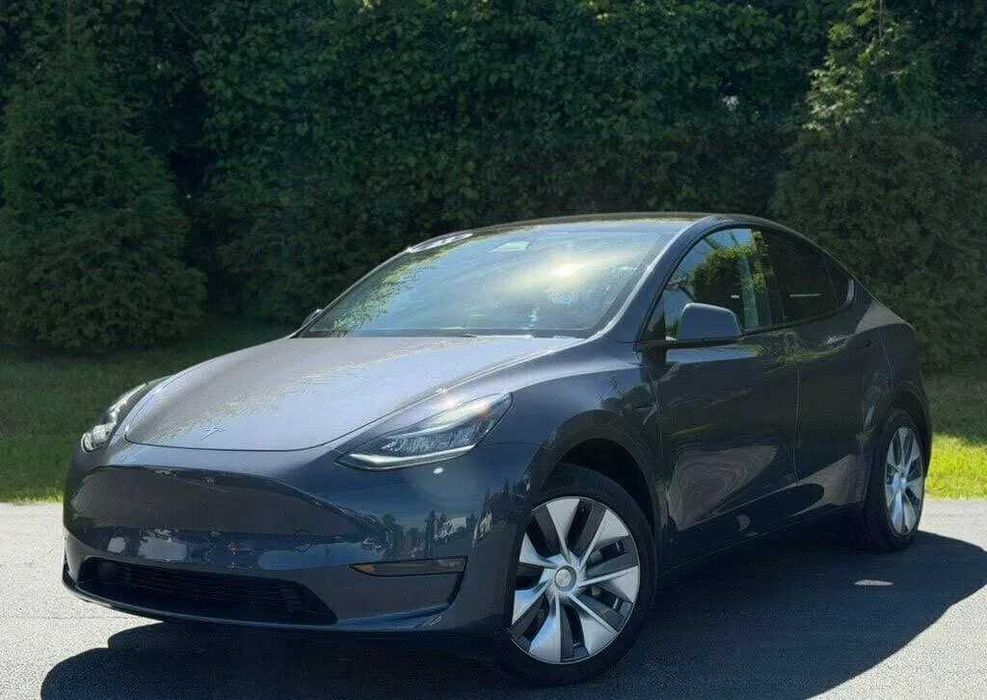 Tesla Другая модель, 2023