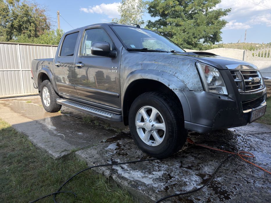 Isuzu D-Max, 2010