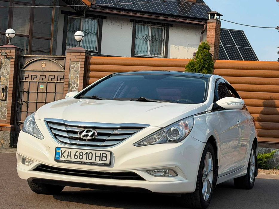 Hyundai Sonata, 2011