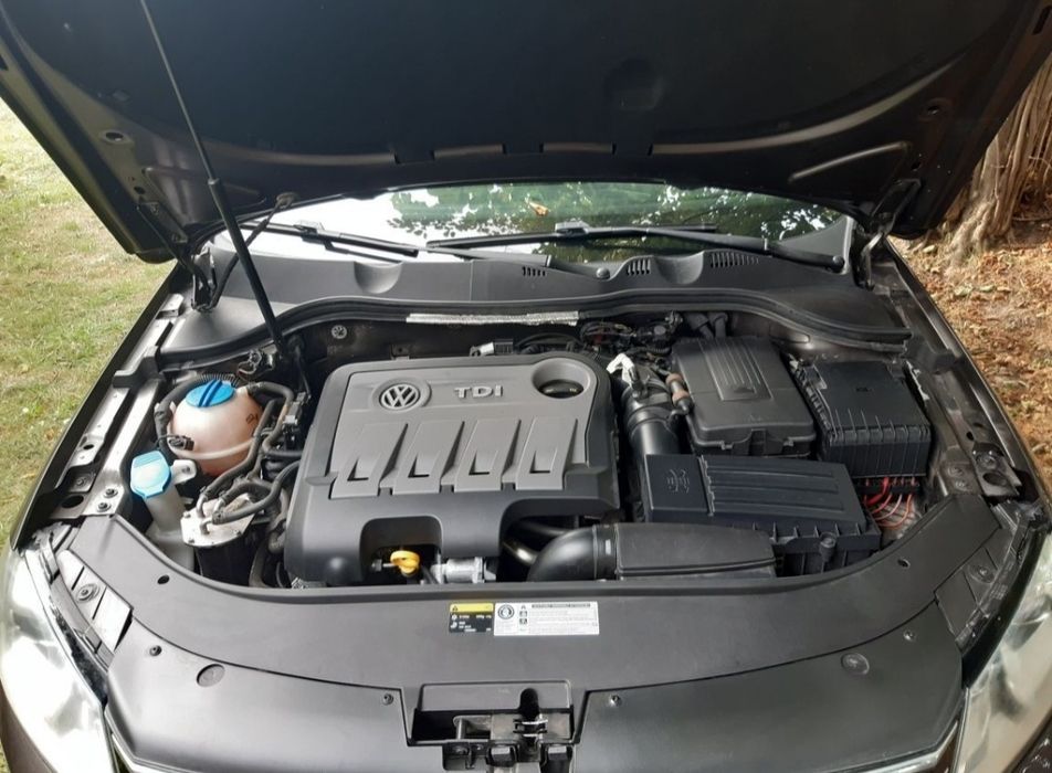 Volkswagen Passat Sedan, 2013