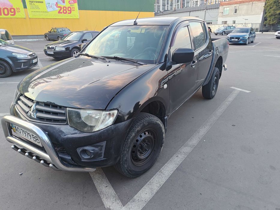 Mitsubishi L 200, 2012