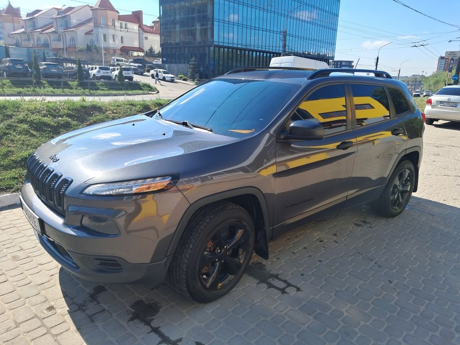 Jeep Cherokee, 2016