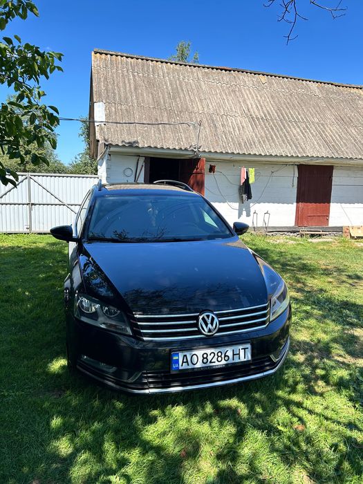 Volkswagen Passat Hatchback, 2011