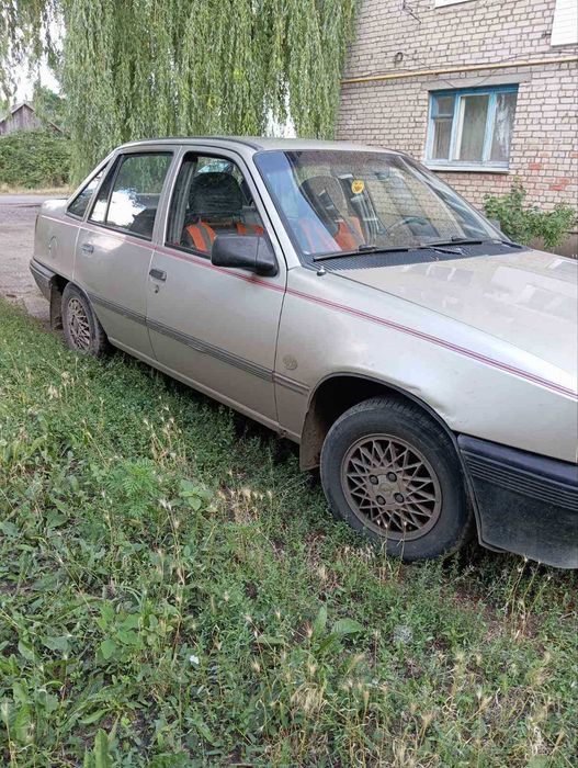 Opel Kadett, 1987