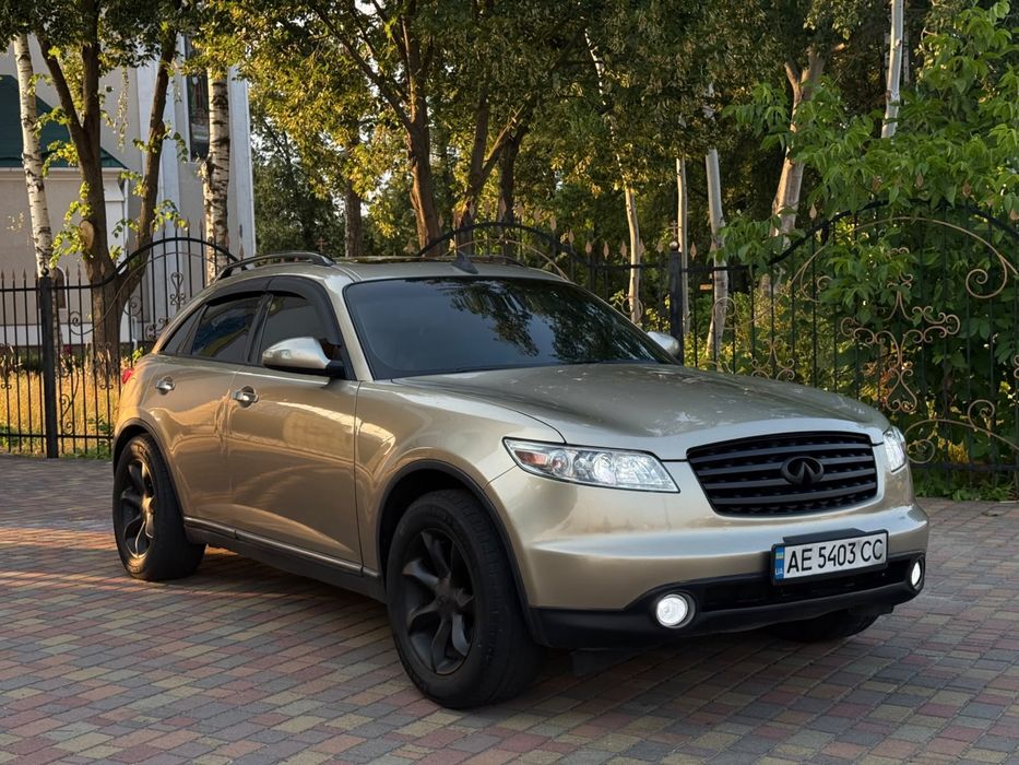 Infiniti FX 35, 2004