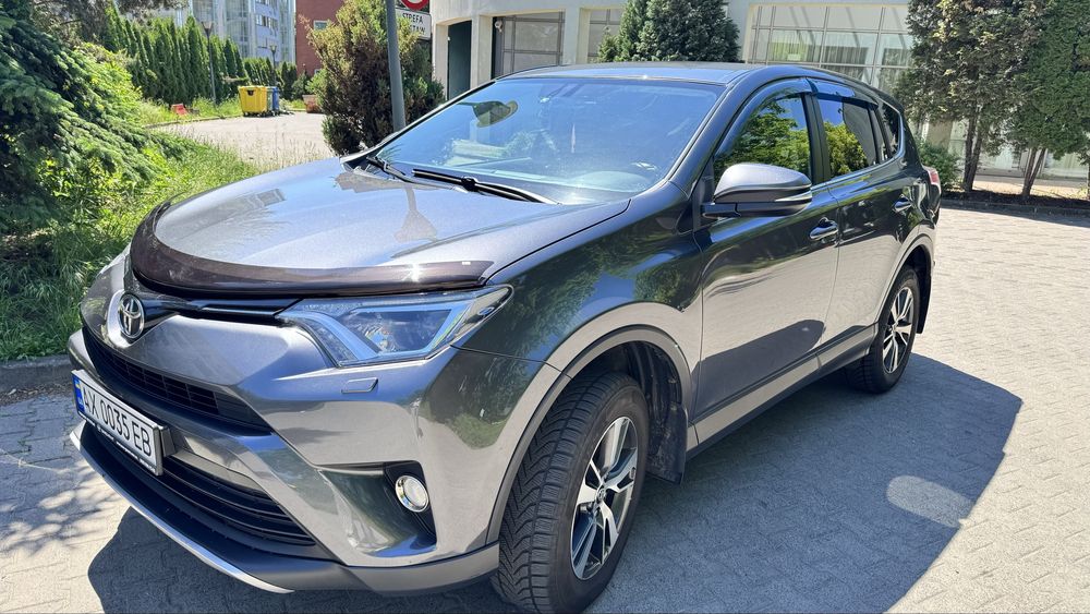 Toyota RAV4, 2017
