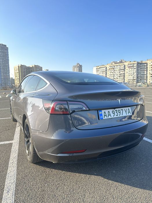 Tesla Model 3, 2020
