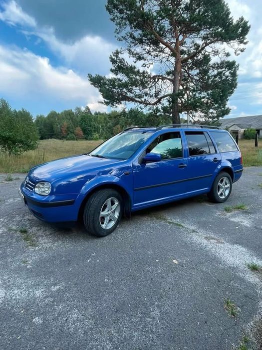 Volkswagen Golf, 2000