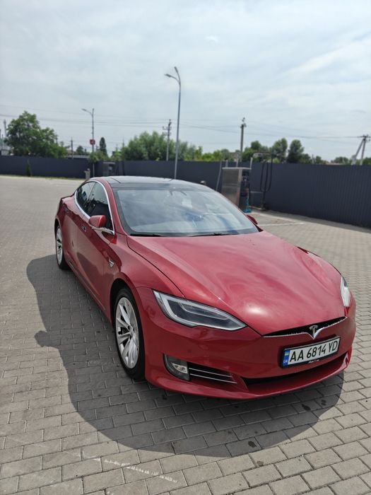 Tesla Model S, 2017