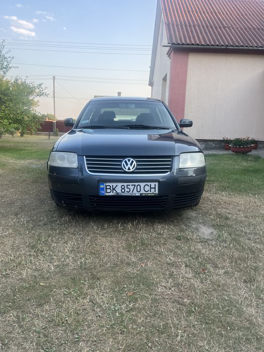 Volkswagen Passat Sedan, 2001