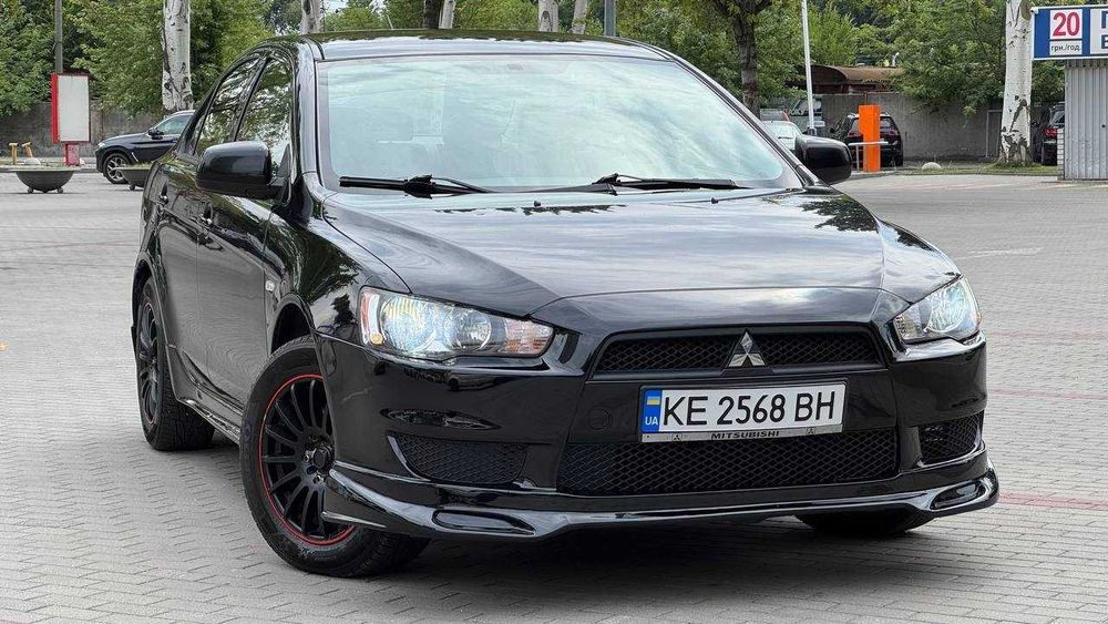 Mitsubishi Lancer, 2011