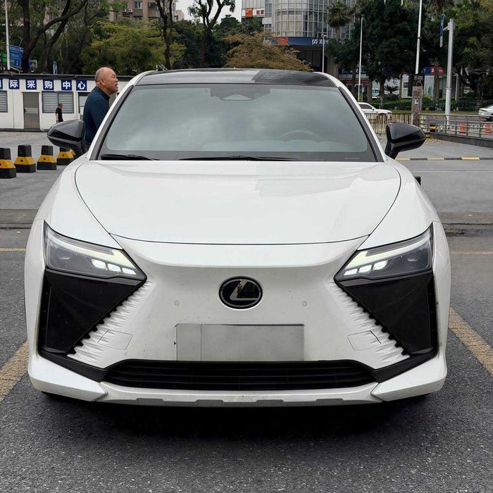Lexus Другая модель, 2023