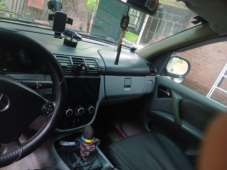Mercedes-Benz ML серія, 2000